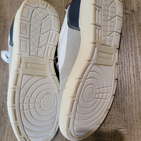 Levi's White and Blue Sneakers - Picture 7 of 8